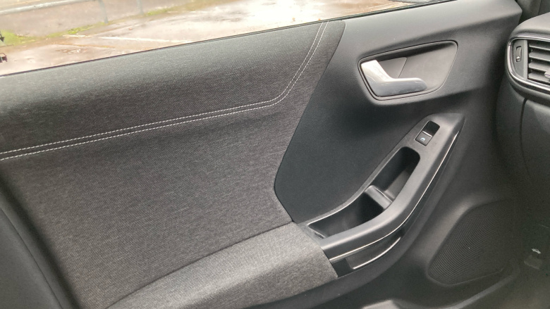 Ford Puma 1.0 EcoBoost Hybrid mHEV Titanium 5dr Petrol Hatchback